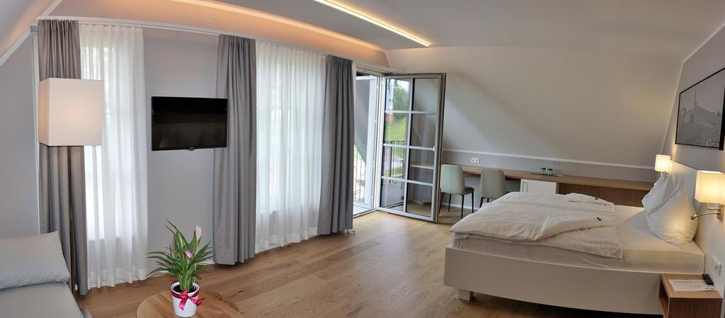 Weinrefugium Brolli Hotel กัมลิทซ์ ภายนอก รูปภาพ